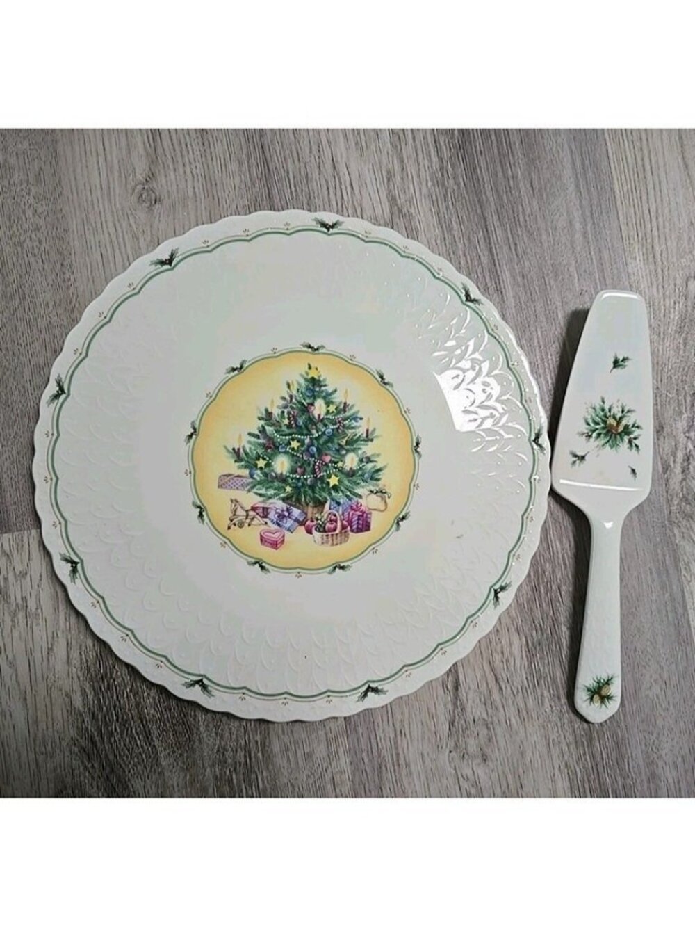 Mikasa Bone China Christmas Morning Cake Plate Tray W Serving Piece 12.5" Holly